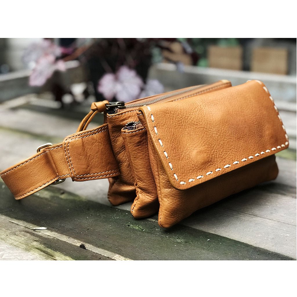 Crossbody taske i naturfarvet læder - Grønlykke.com