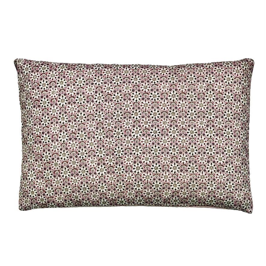 Designerpuder fra Liberty Art Fabric - Small flowers in Soft Rose, 50 x 30 cm - Grønlykke.com