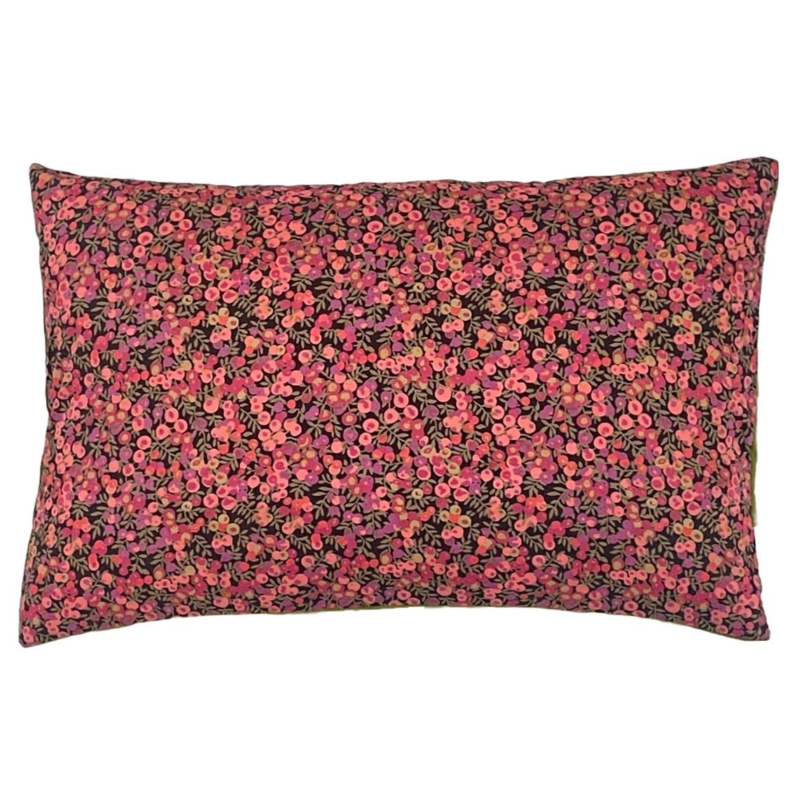 Designerpuder fra Liberty Art Fabric, Wiltshire Berry Plum, 50 x 30 cm - Grønlykke.com