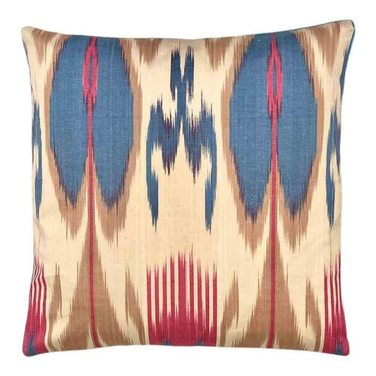 Ikat sofapuder #2 - cerise, ecru og blue - 35 x 35 cm - Grønlykke.com